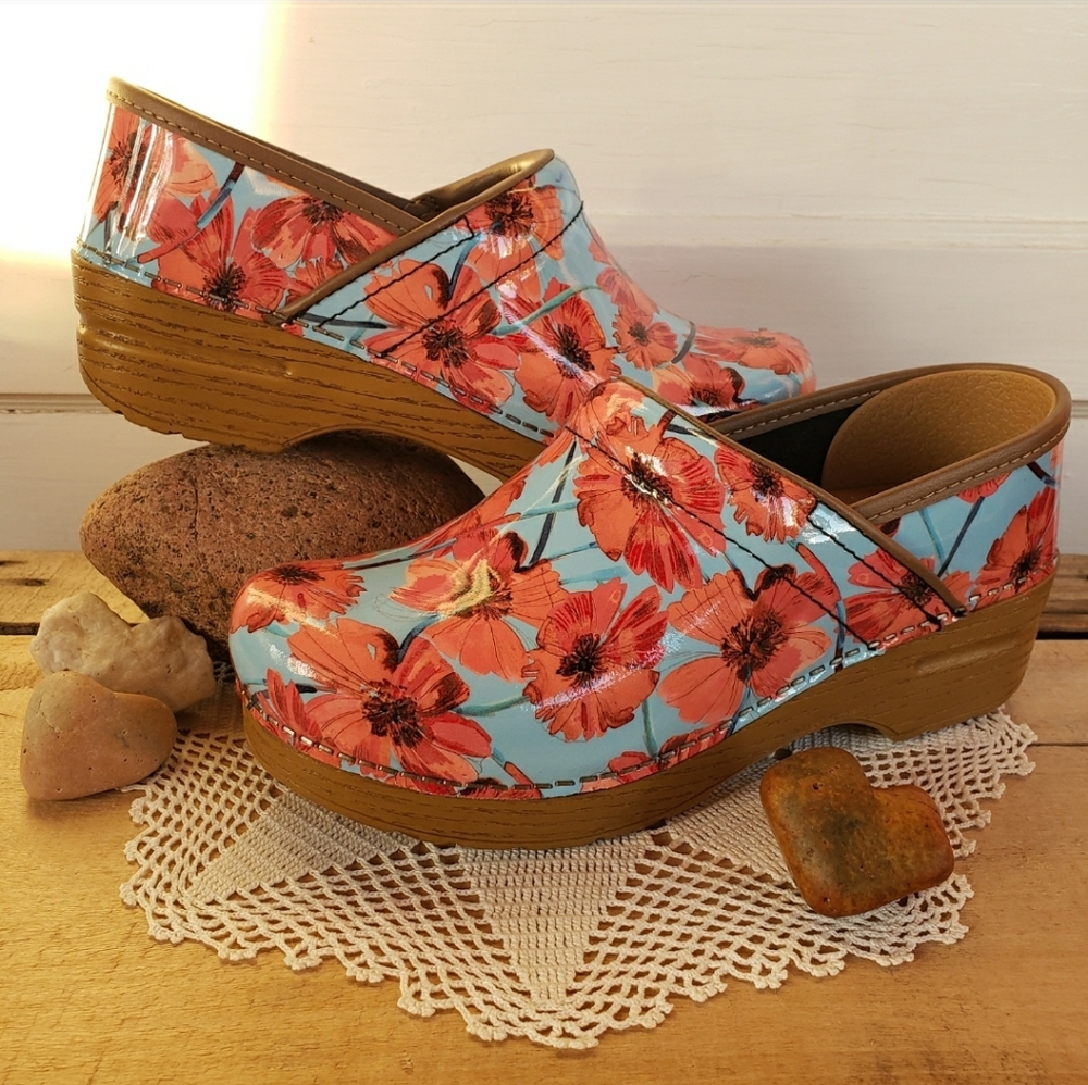 NEW*Poppies Dansko Pro Honey Clog Floral Blue Orange Patent Leather Cottage Boho - Picture 11 of 11